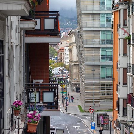 Inar Centrico Apartamento Junto Ayuntamiento & Ria Бильбао Экстерьер фото